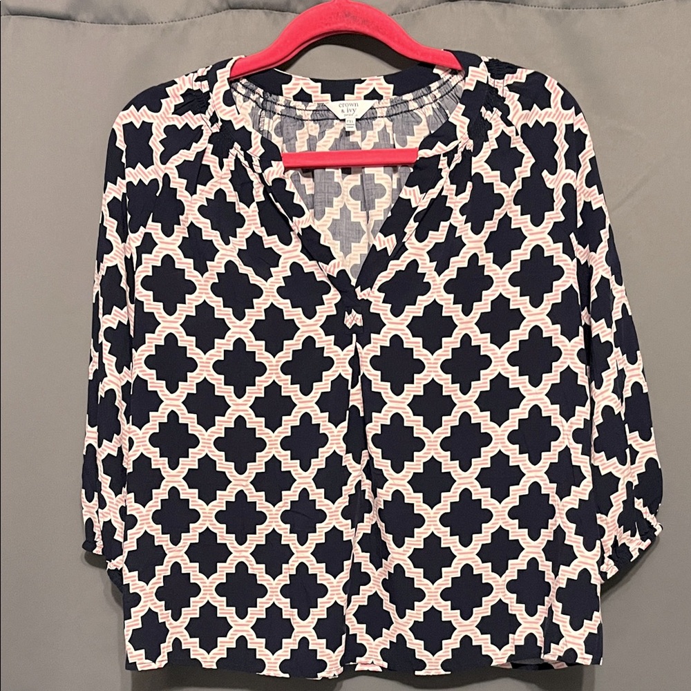 Crown & Ivy Navy and Pink Geometric Blouse